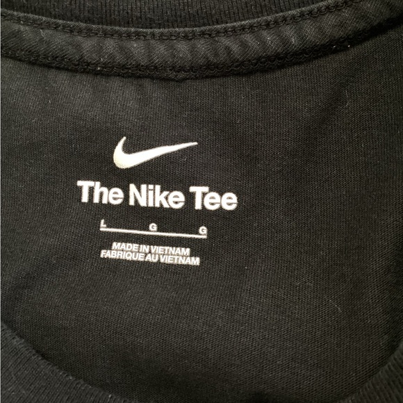 Nike “Game So Fresh” Basketball Long Sleeve T-Shirt – Men’s Large - Picture 5 of 7